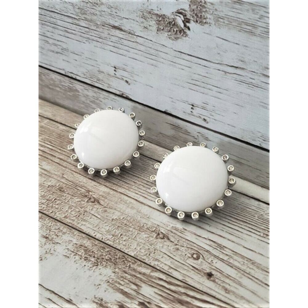 Vintage Marvella Clip On Earrings - White Circle With Halo